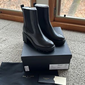 Rag & Bone Shiloh Mid Chelsea, Black, size 38.5/ 8.5